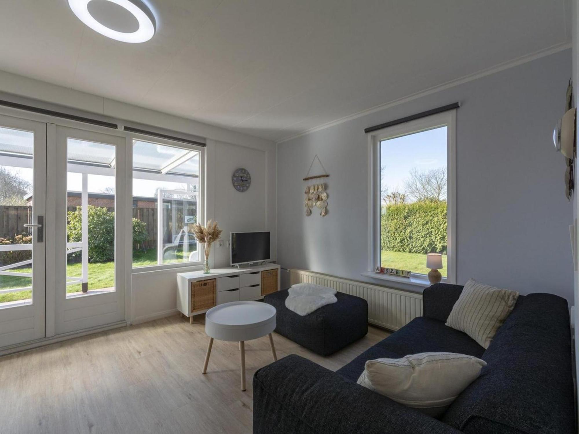 Modern Holiday Home With Large Garden Sint Maartensvlotbrug エクステリア 写真