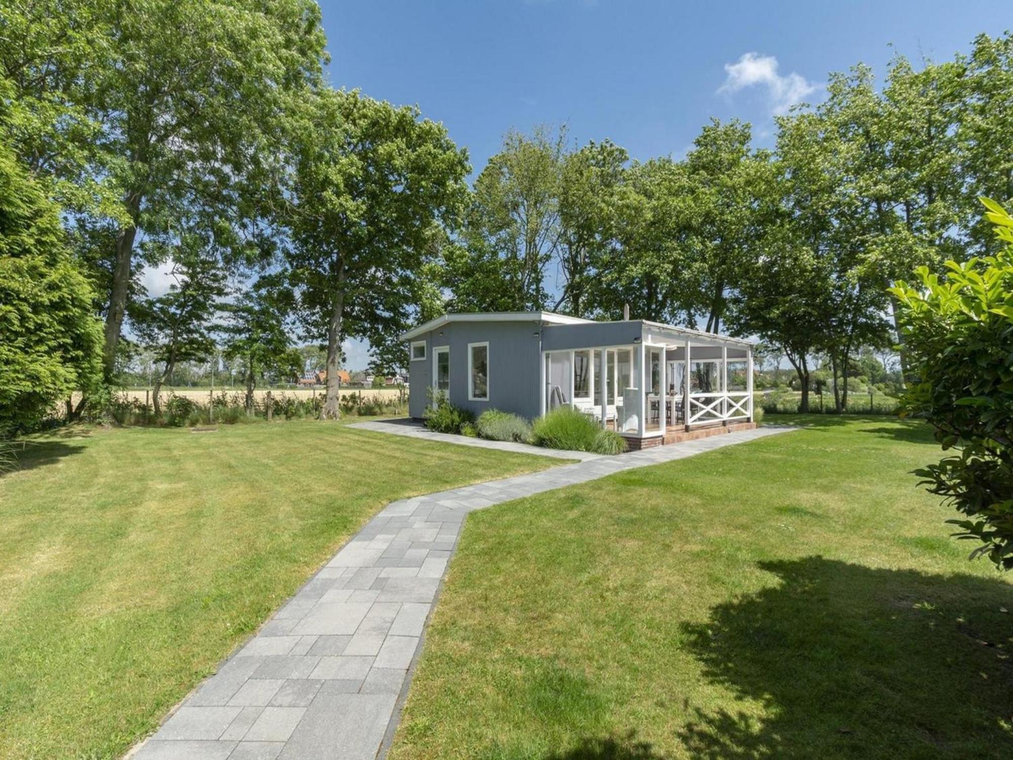 Modern Holiday Home With Large Garden Sint Maartensvlotbrug エクステリア 写真