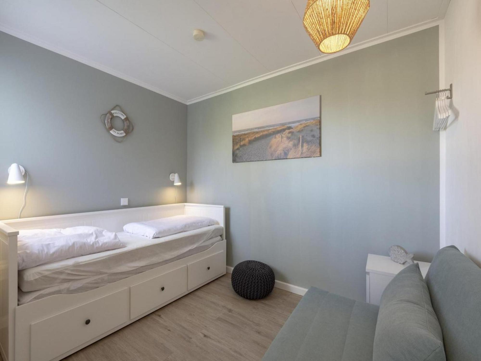Modern Holiday Home With Large Garden Sint Maartensvlotbrug エクステリア 写真