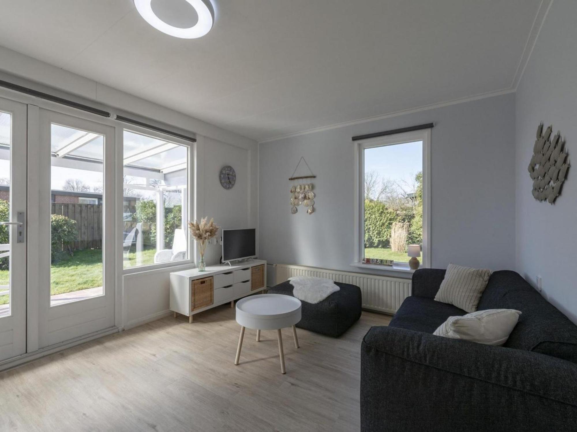Modern Holiday Home With Large Garden Sint Maartensvlotbrug エクステリア 写真