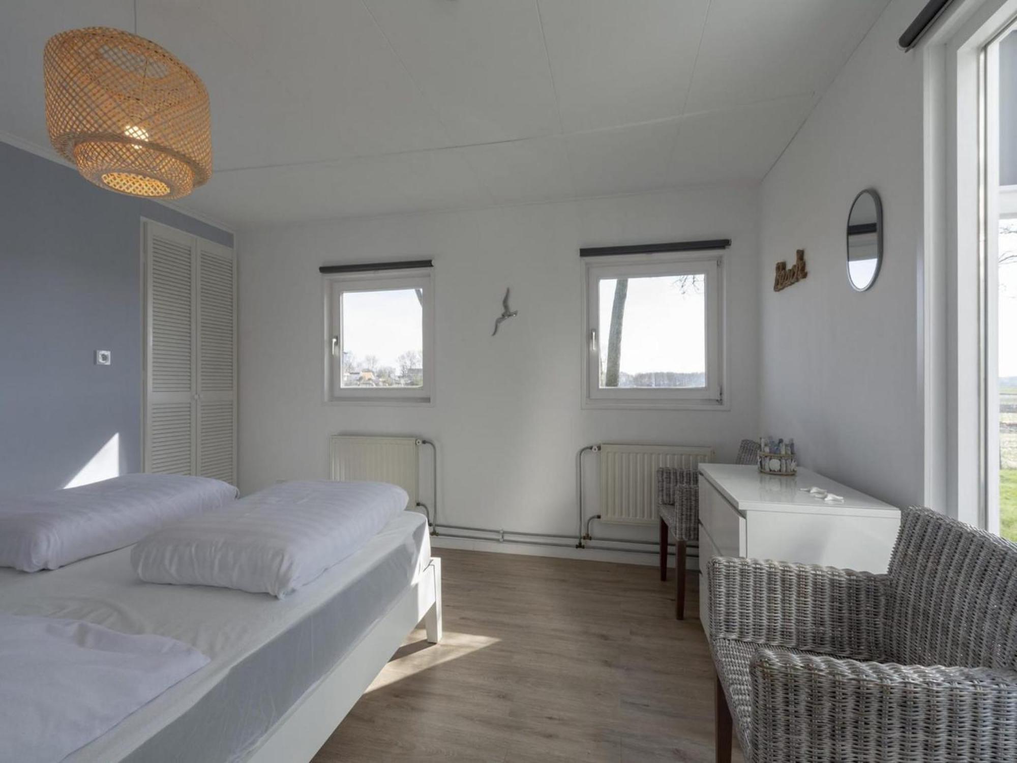 Modern Holiday Home With Large Garden Sint Maartensvlotbrug エクステリア 写真